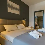 Villa Modern Amoroso With Pool In Porec