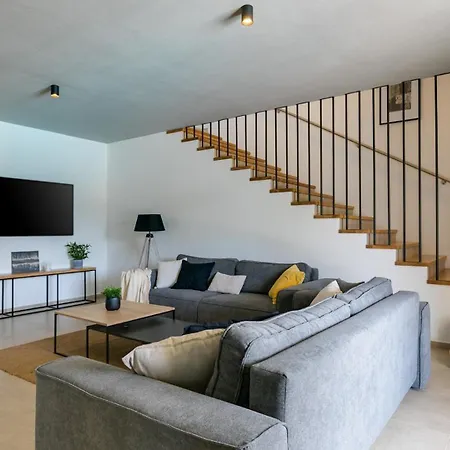 Vila Modern Amoroso With Pool In Porec *