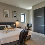 Modern Amoroso With Pool In Porec