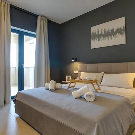 Modern Amoroso With Pool In Porec * Nova Vas (Porec)