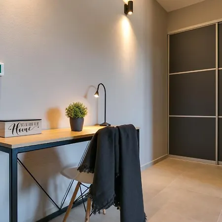 Modern Amoroso With Pool In Porec 빌라